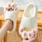 Claquettes Patte de Chat Blanches