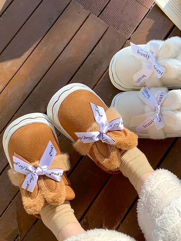 Chausson femme avec des oreilles de lapin