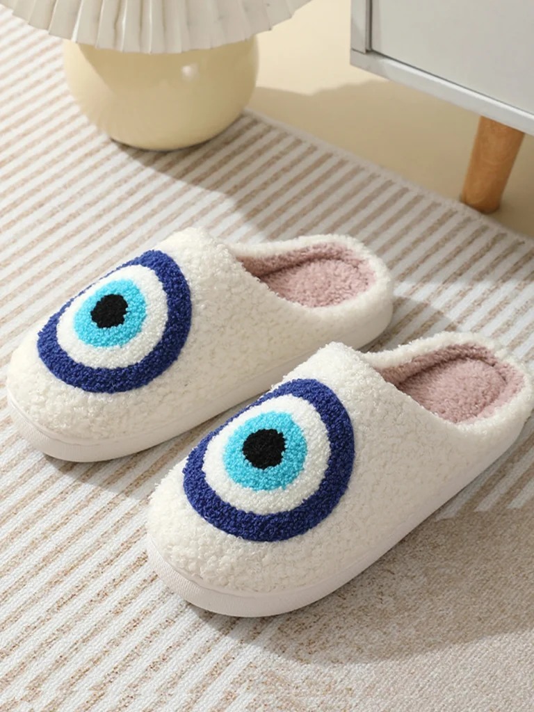 Chausson mule oeil bleu