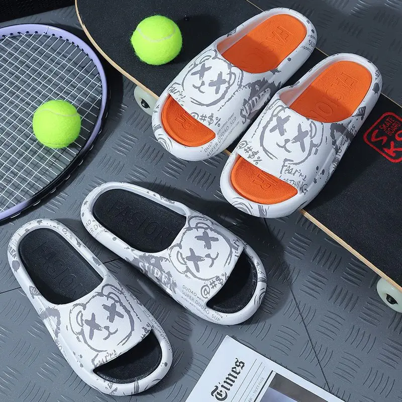 Claquette Kaws pour homme
