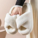 Chausson femme pour l'hiver en fourrure et style luxe