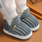Chausson enfant fourré antidérapant