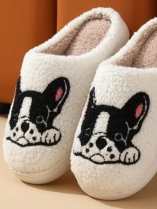 Chausson animaux chien bulldog peluche